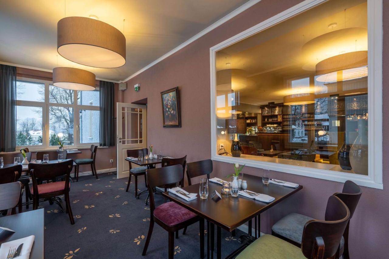 Logis Hotel Quartier 5, Saechsische Schweiz, Mit Restaurant, Cafe & Bar Kurort Gohrisch Exterior foto